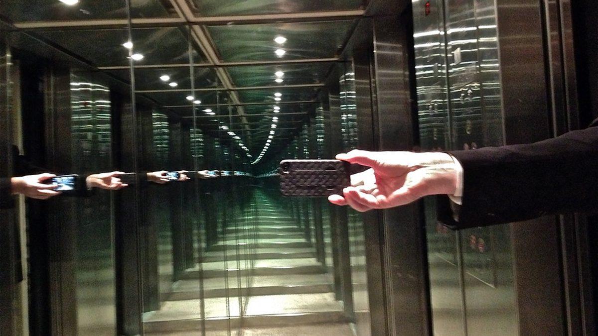 Asansörlerde Ayna Bulunmasının 