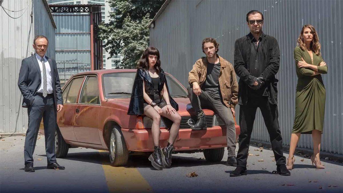 BluTV, ’Saygı’ Dizisinin 2. Sezon Yayın Tarihini Açıkladı [Video]