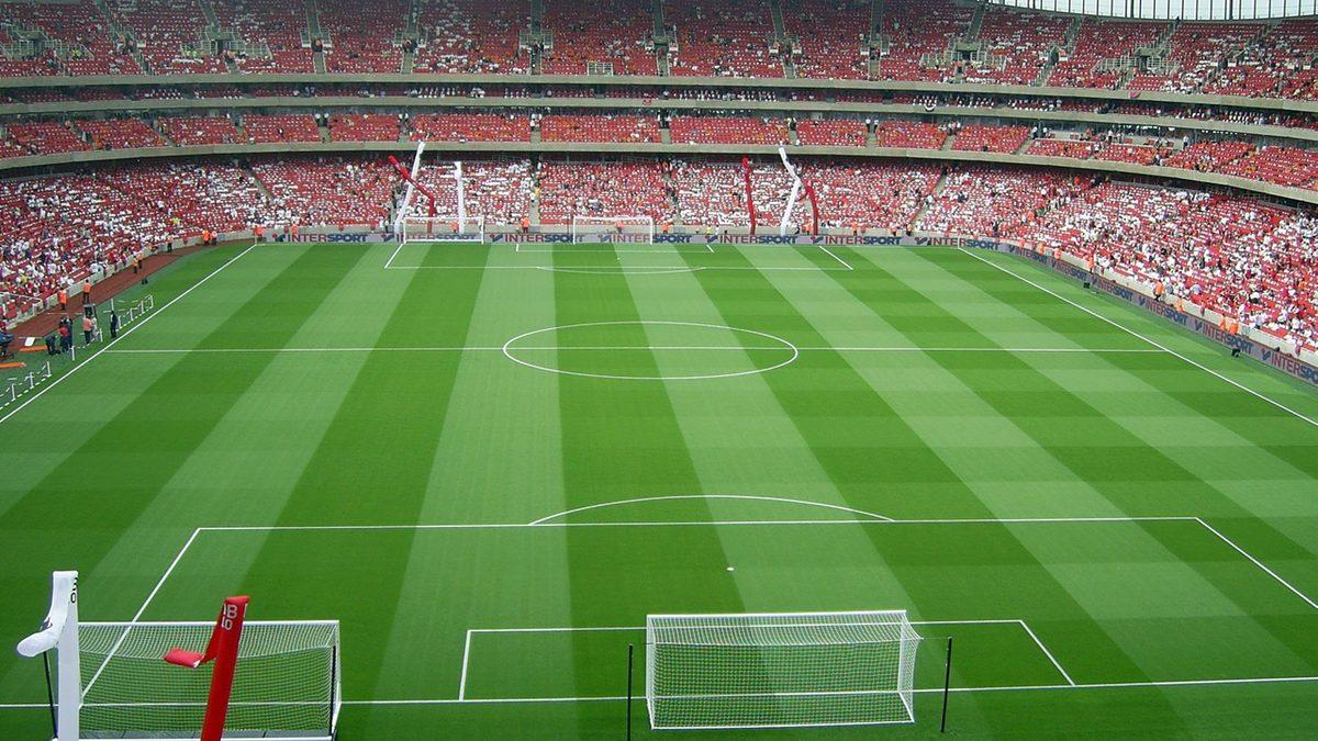 Futbol Sahalarındaki Çimler Neden Bir Açık Bir Koyu Görünecek Şekilde Tasarlanır? İşte Çimlerin Altında Yatan İnanılmaz Bilim