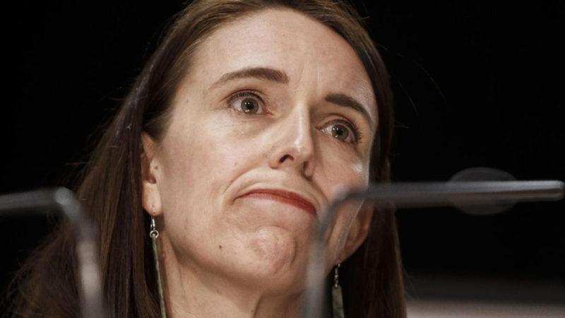 Yeni Zelanda Başbakanından Kendisini Terler İçinde Bırakan COVID-19 Sorusuna Sürpriz Yanıt: Hastanede Seks Yapmayın