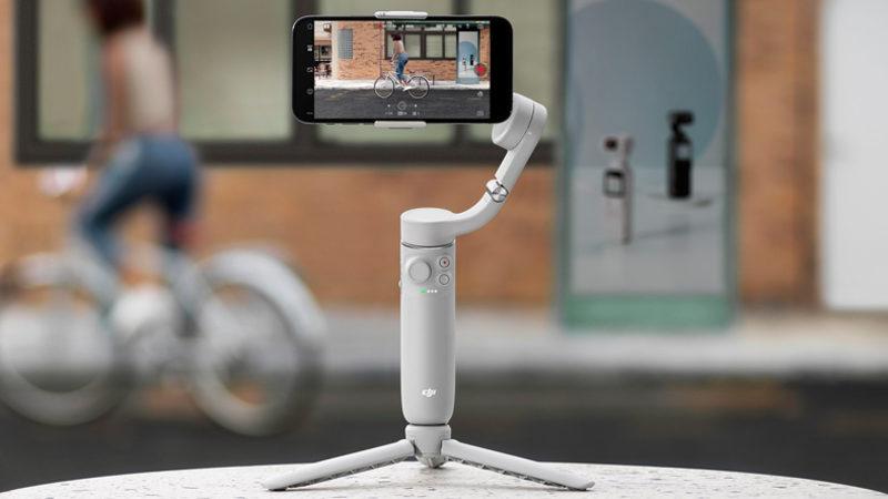 DJI’dan Profesyonel Çekimleri Selfie Çubuğu Kullanmak Kadar Kolay Hale Getiren Gimbal: Karşınızda OM5