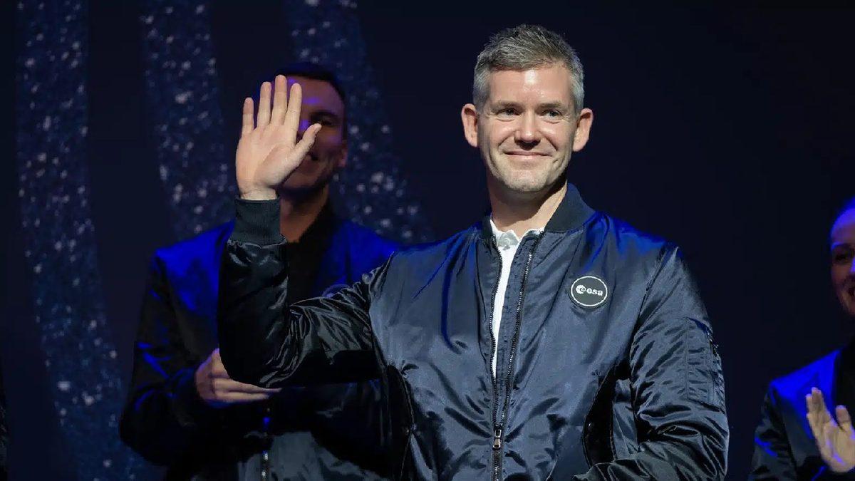 Dünyanın İlk Engelli Astronotu Belli Oldu: Hem Şampiyon Bir Sporcu Hem de Doktor Olan John McFall ile Tanışın!