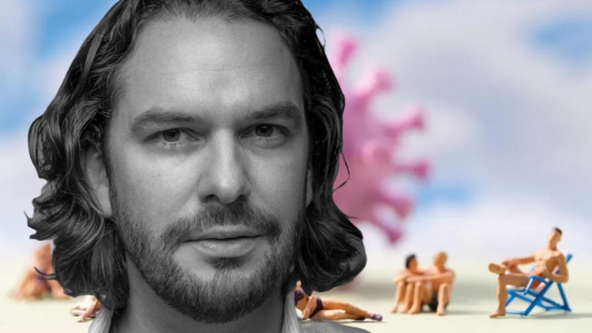 Günlük Hayatta Gördüğümüz Nesneleri Minicik İnsanlarla Bir Araya Getiren Sanatçıdan 11 Eser