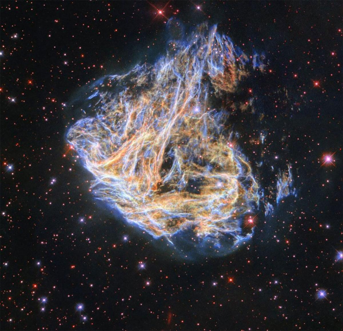 Hubble Uzay Teleskobu, Keşfedilmiş En Parlak Yıldız Patlamasının Fotoğrafını Paylaştı
