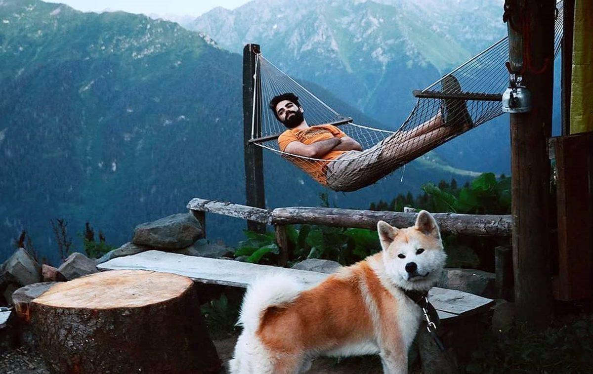 Oturduğumuz Yerden Dünyayı Geziyor Gibi Hissettiren 15 Seyahat Hesabı