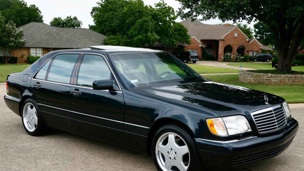 Yıllara Meydan Okuyan Unutulmaz Araba: Mercedes W140 Nasıl Efsaneye Dönüştü?