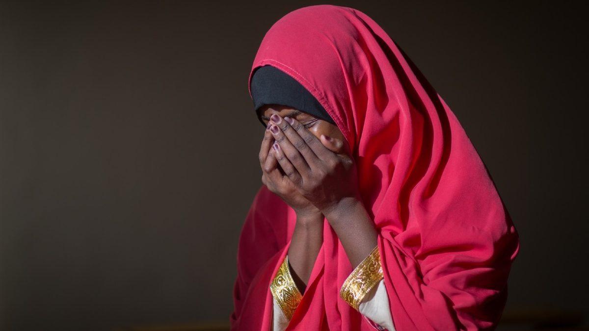 Kadına Şiddetin Bir Diğer Yüzü: Kadın Sünneti Nedir?