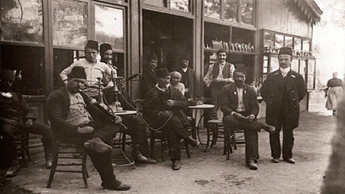İlk Kahveyi Kim İçti? Tüm Dünyaya İstanbul Üzerinden Yayılan Kahvenin Sıra Dışı Yolculuğu