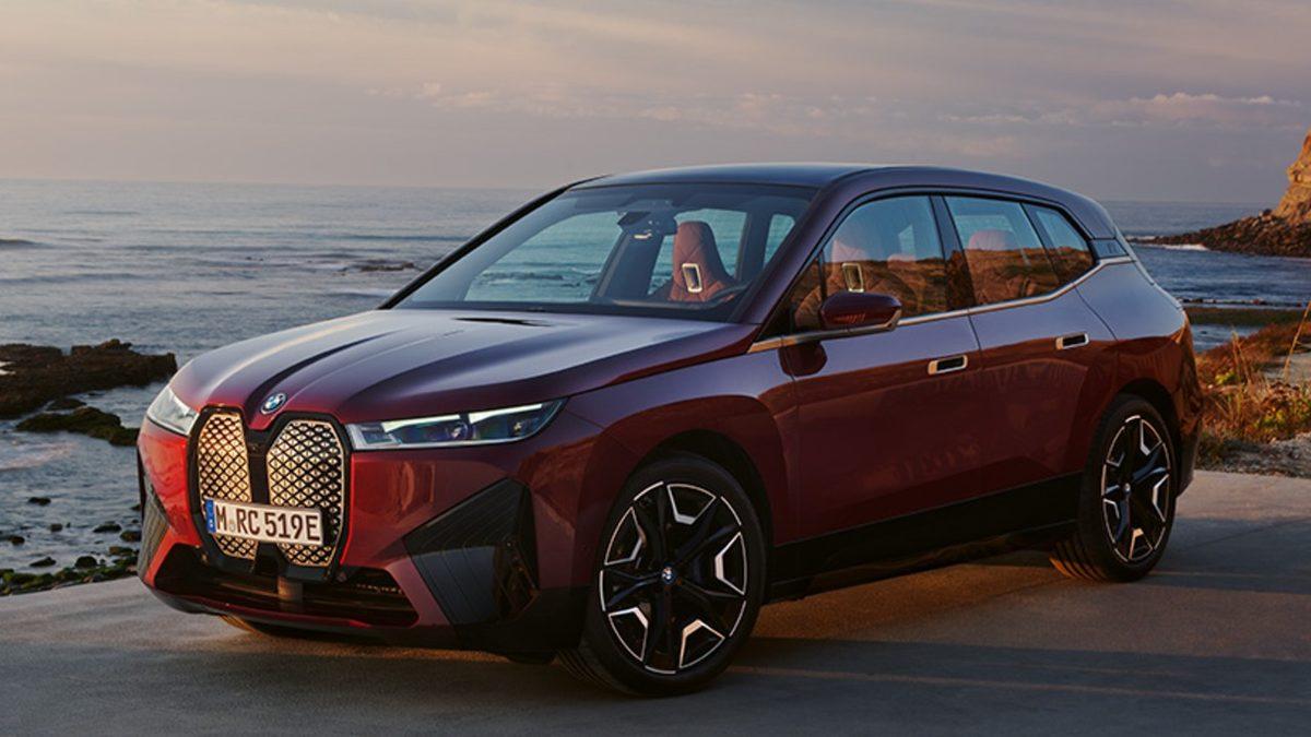 BMW, Türkiye’de Satışa Sunacağı Gıcır Gıcır Elektrikli Otomobillerini Tanıttı