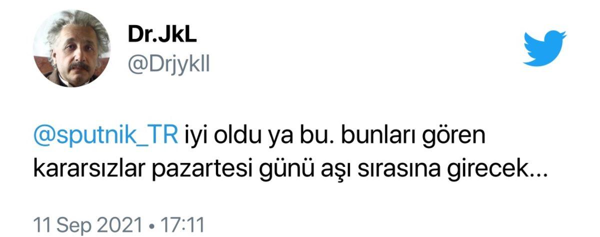 Aşı Karşıtlığı Mitinginde “Yargılanacaksın Bill Gates” Diyen Adamın Videosuna Gelen Kahkaha Garantili Yorumlar