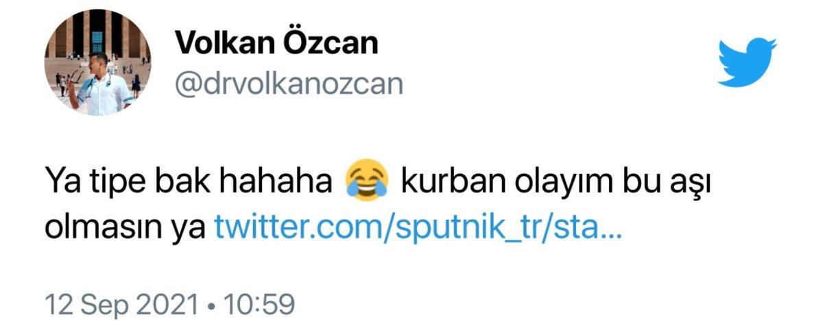 Aşı Karşıtlığı Mitinginde “Yargılanacaksın Bill Gates” Diyen Adamın Videosuna Gelen Kahkaha Garantili Yorumlar