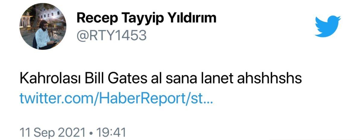 Aşı Karşıtlığı Mitinginde “Yargılanacaksın Bill Gates” Diyen Adamın Videosuna Gelen Kahkaha Garantili Yorumlar