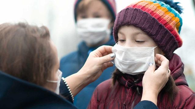 COVID-19’u Atlatan Her 10 Çocuktan 1’inde Semptomların Devam Ettiği Açıklandı