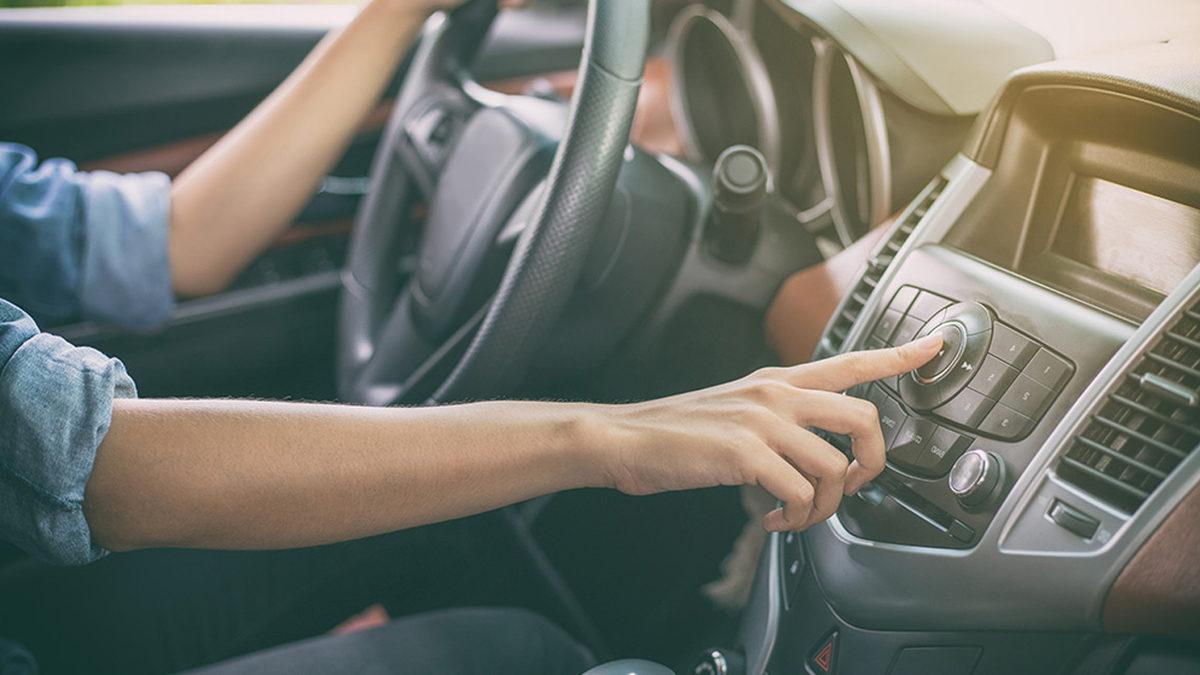 Arabayı Park Ederken ya da Yolda Kaybolduğumuzda Neden Müziğin Sesini Kısma İhtiyacı Duyarız?