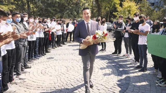Selçuk Yusuf Aslan, ’Dünyanın En İyi 50 Öğretmeni’nden Biri Seçildi