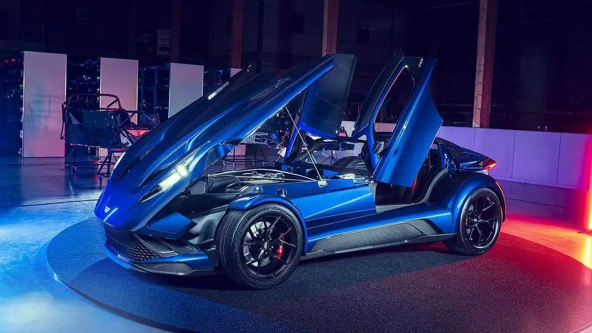 Oyundan Fırlamış Gibi Görünen Süper Otomobil Donkervoort F22 Tanıtıldı