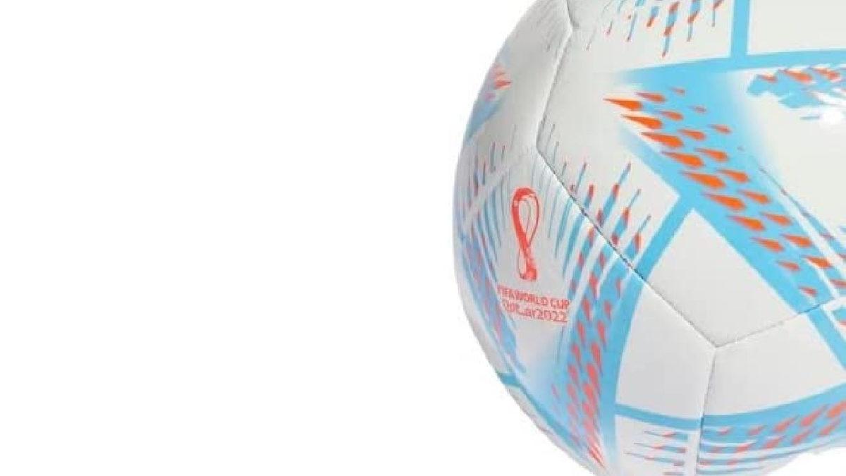 Klasik Bir Futbol Topu Neden Beşgenler ve Altıgenlerden Oluşuyor?