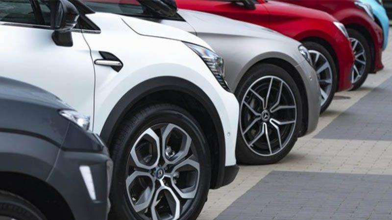 Fırsatçı Avı: Bakanlık, ÖTV Değişmesine Rağmen Fiyatları Düşürmeyen Araç Bayilerinin Peşinde