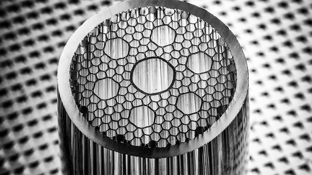 Microsoft, Bulut Sistemlerinde Çığır Açabilecek Lumenisity’i Satın Aldı: Yeni Kablo Teknolojisi Fiber’den 40 Kat Daha Hızlı