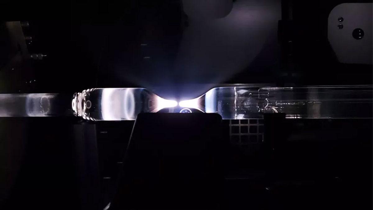 Microsoft, Bulut Sistemlerinde Çığır Açabilecek Lumenisity’i Satın Aldı: Yeni Kablo Teknolojisi Fiber’den 40 Kat Daha Hızlı