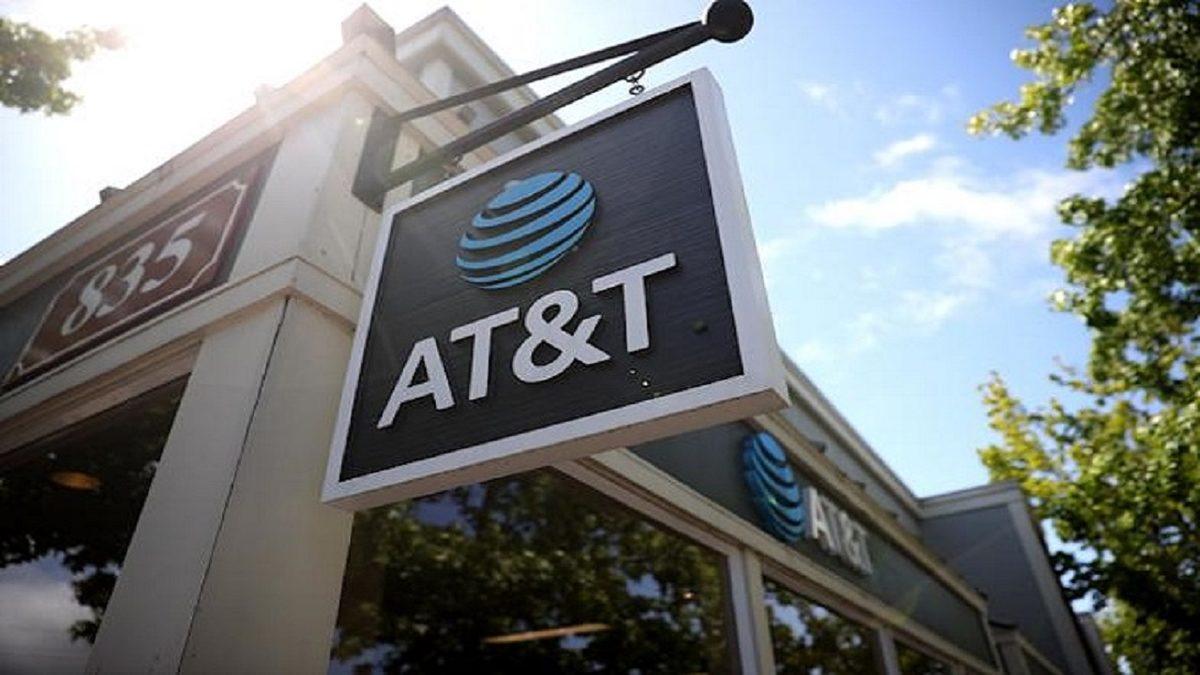 Milyonlarca AT&T Telefonunun Kilidini Hackleyen Adam 12 Yıl Hapis Cezası Aldı