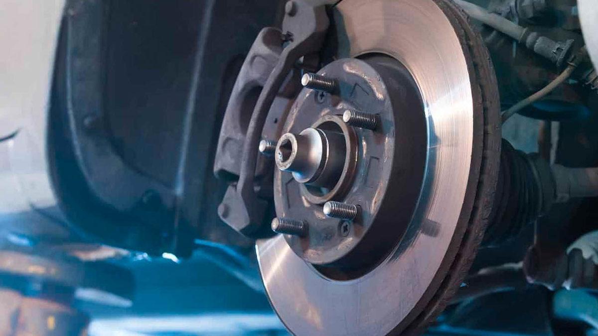 Arabalarda Frene Basınca Titreme Neden Olur? İşte Arkasında Yatan ve Dikkate Almanız Gereken Esas Sebepler