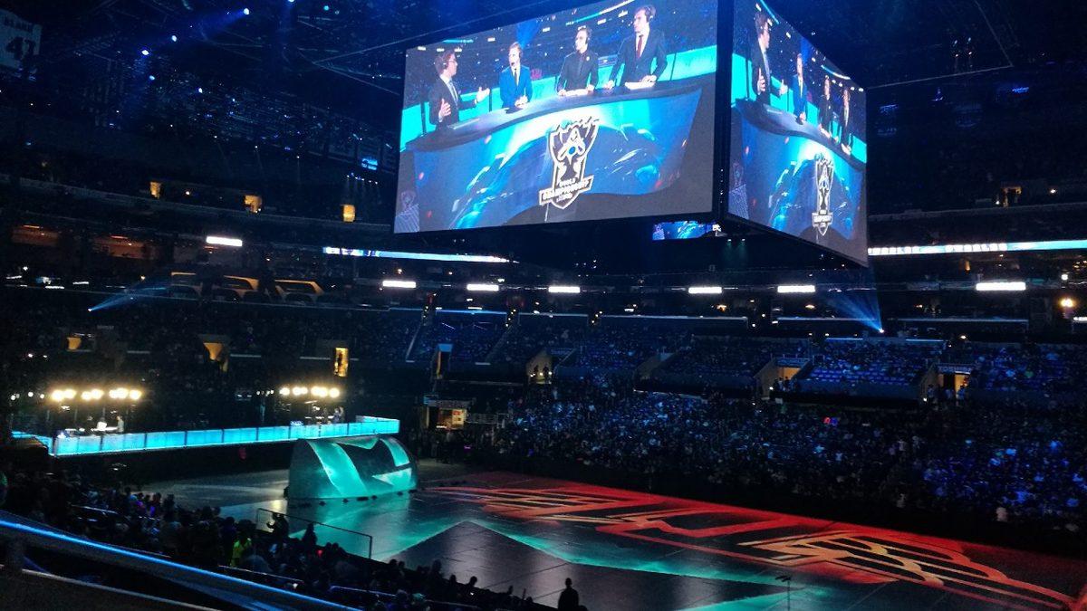 Ortada Milyon Dolarlar Var: Dünyada En Hızlı Büyüyen Spor Olan E-Spor Nedir?