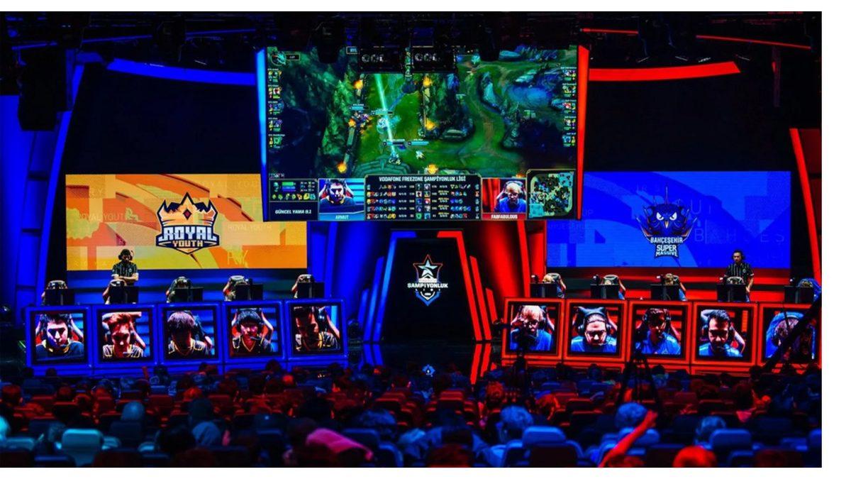 Ortada Milyon Dolarlar Var: Dünyada En Hızlı Büyüyen Spor Olan E-Spor Nedir?