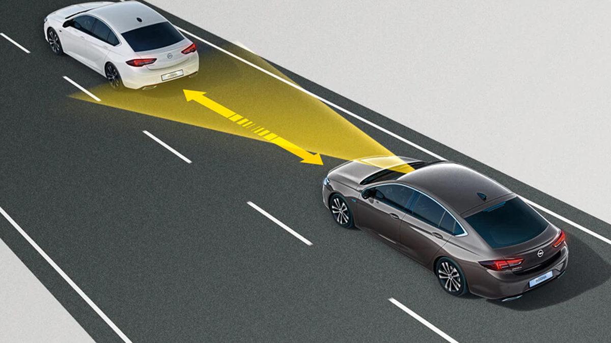 Yeni Opel Insignia Dikkat Çeken Özellikleri ve Fiyat Listesi