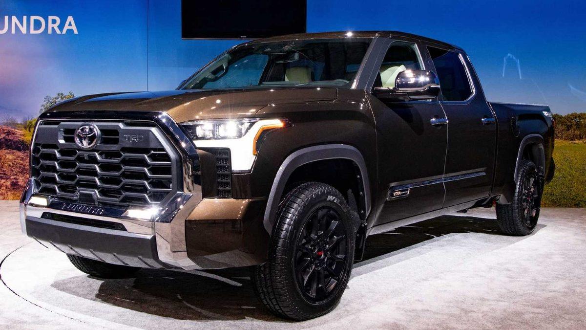 Devasa Izgara Tasarımıyla BMW’yi Kıskandıran Toyota Tundra Tanıtıldı