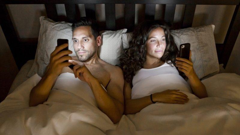 İki Oyun Bir Adam, Aşk Çekilir Aradan: Oyun, Sosyal Medya ve İnternet Bağımlısı Olmak Evlilikte Boşanma Sebebi midir?