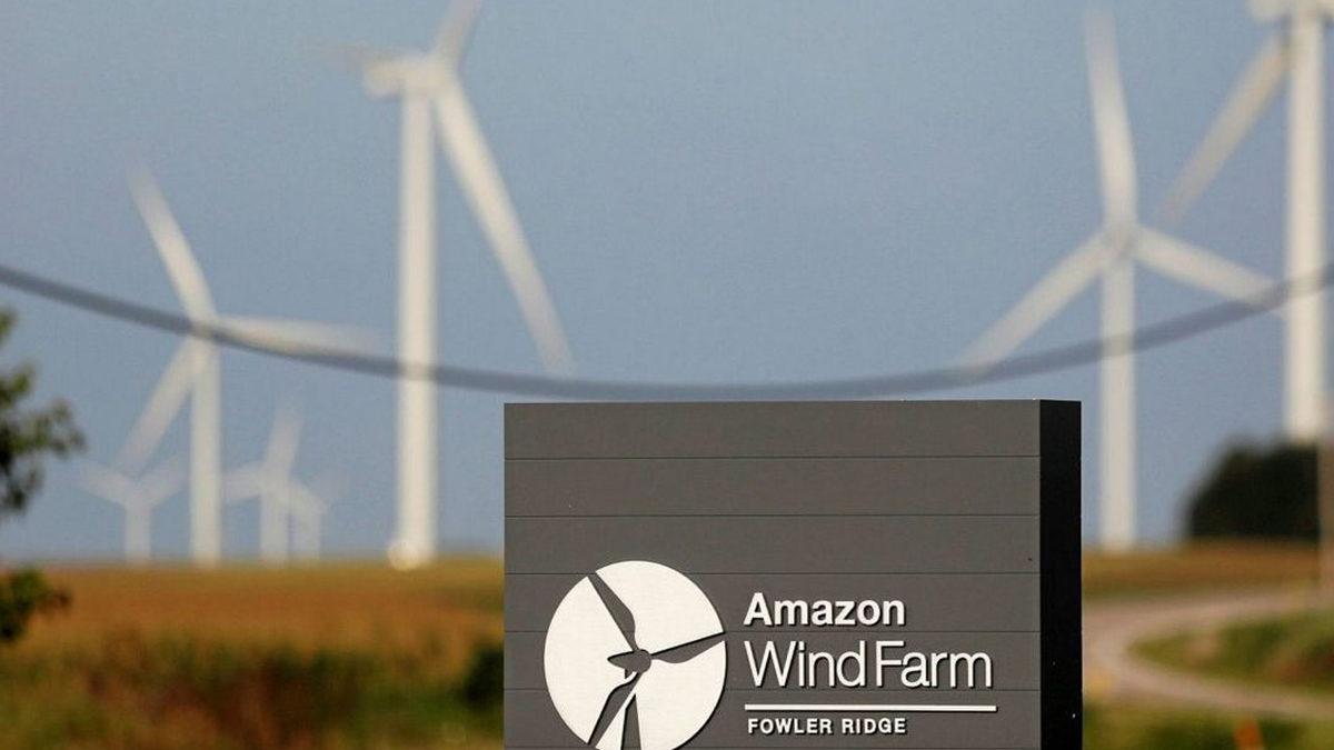 Amazon, Neden Çok Küçük Eşyaları Bile Büyük Kutuların İçinde Kargolar?