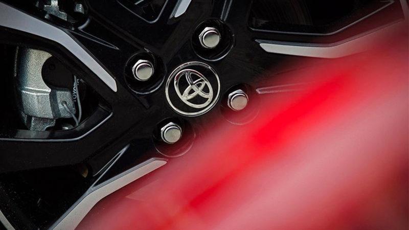 Toyota CEO’su: İçten Yanmalı Motorlu Araçları Bırakırsak, Milyonlarca Kişi İşsiz Kalır