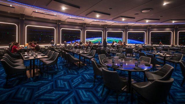 NASA’ya Selam, Yemeğe Devam: Dünya Yörüngesinde Yemek İmkanı Sunan Disney Space 220 Restoran Açıldı