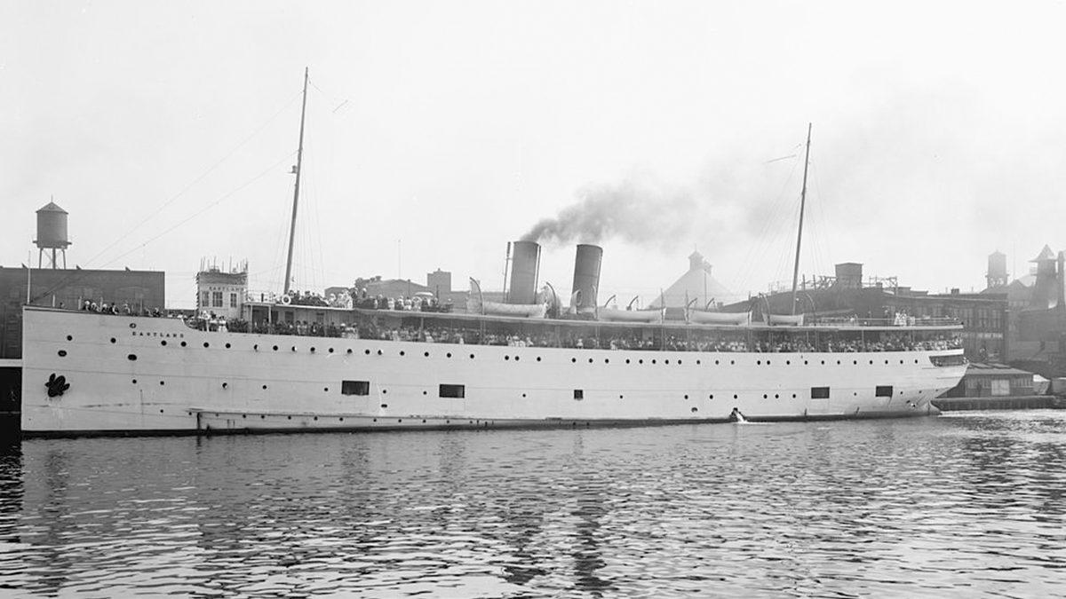 Mühendislik Hataları Nedeniyle 844 Kişinin Sulara Gömüldüğü Eastland Gemi Faciası