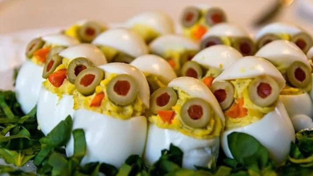 Devir Abartı Devri: Sosyal Medyada Paylaşılan Bu Yemek Sunumlarını ve Ev Dekorlarını Görünce Başkası Adına Utanacaksınız!