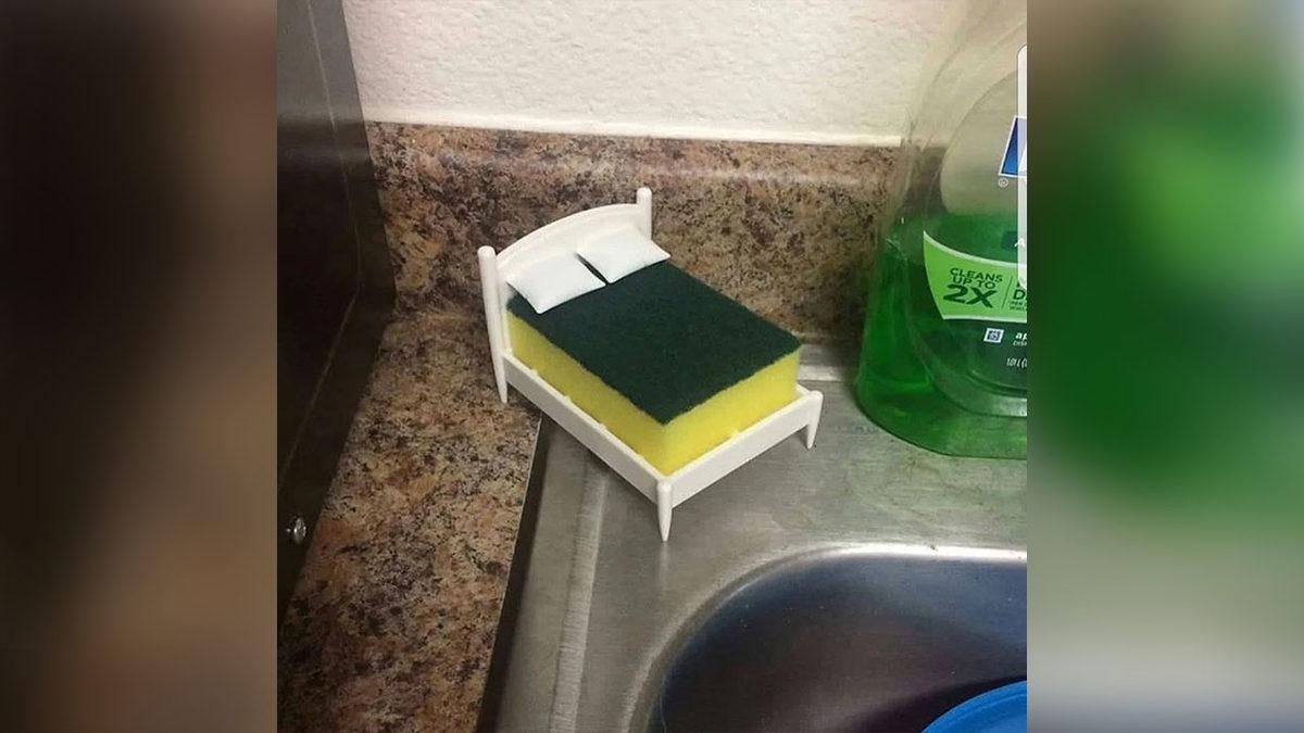 Devir Abartı Devri: Sosyal Medyada Paylaşılan Bu Yemek Sunumlarını ve Ev Dekorlarını Görünce Başkası Adına Utanacaksınız!