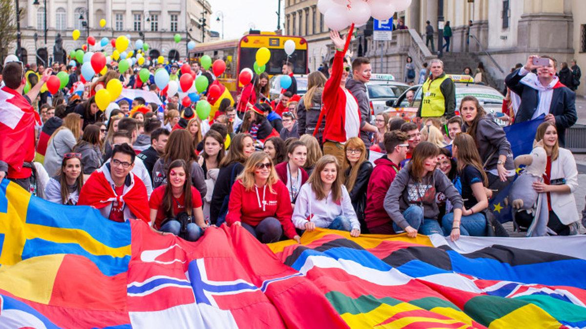 Türkiye’de Erasmus Öğrencilerine Verilen Hibede Kesinti Yapılacak: Öğrenciler Tepkili