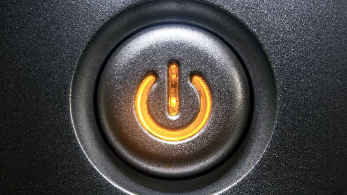 Sadece Kumandadan Kapatıp Fişini Çekmediğimiz Televizyon, Elektrik Harcamaya Devam Eder mi?