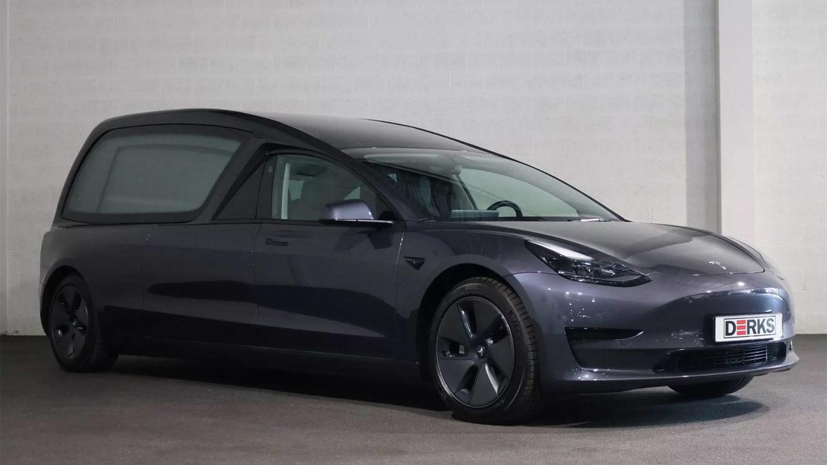 Tesla Model 3, Cenaze Arabasına Dönüştürüldü