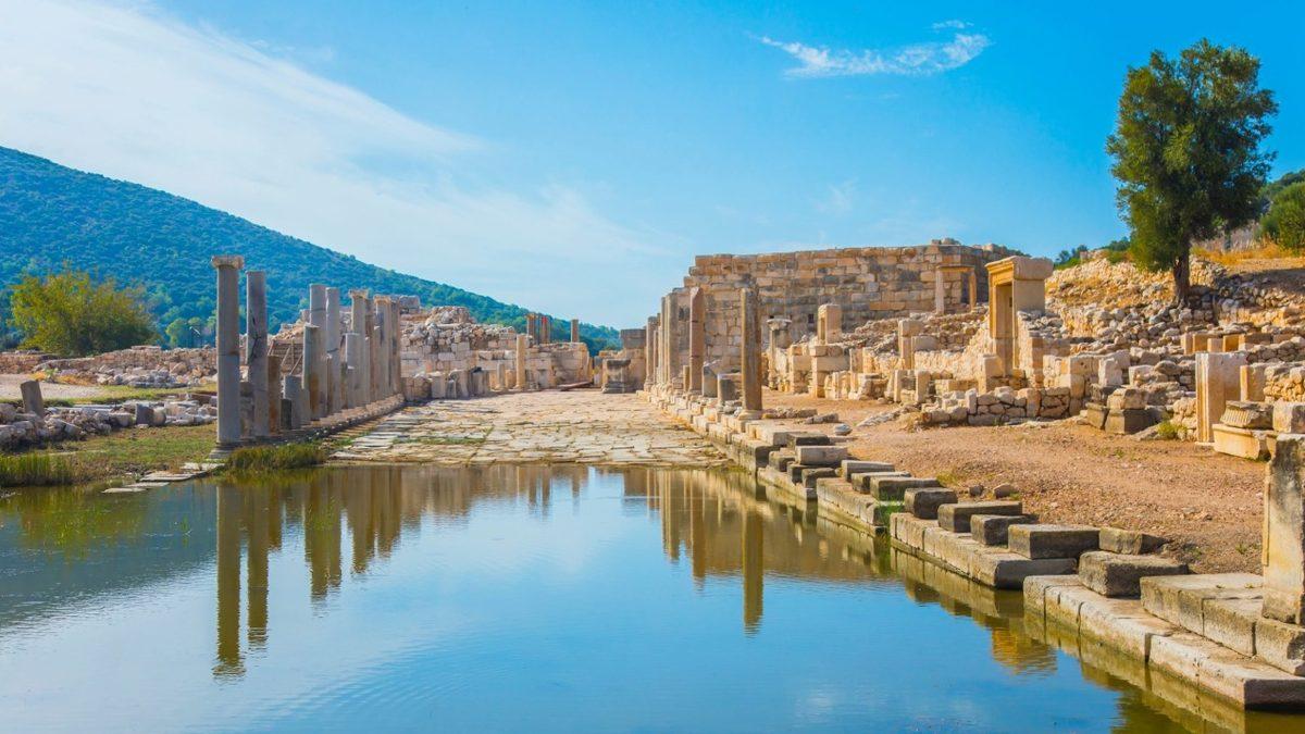 Al Yanaklı, Kırmızı Kostümlü Hâliyle Tanıdığımız Noel Baba’nın Okuyunca Şaşkına Uğratan Gerçek Hikâyesi