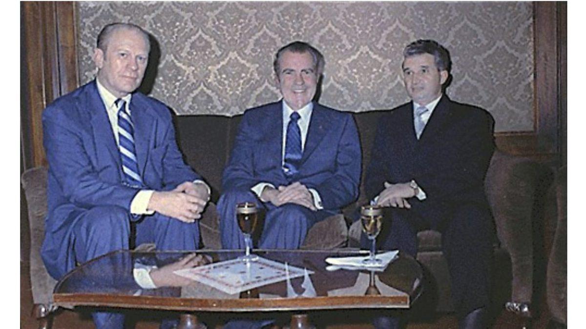 Romanya’yı Kuzey Kore’ye Çevirmeye Çalışan Nikolay Çavuşesku’nun Kurşuna Dizilerek Sonlanan Hayatı