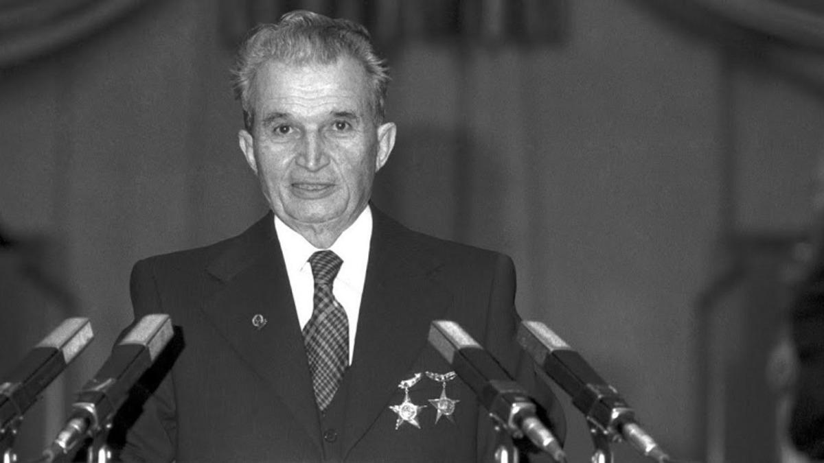 Romanya’yı Kuzey Kore’ye Çevirmeye Çalışan Nikolay Çavuşesku’nun Kurşuna Dizilerek Sonlanan Hayatı