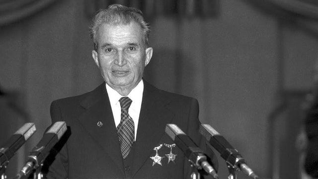 Romanya’yı Kuzey Kore’ye Çevirmeye Çalışan Nikolay Çavuşesku’nun Kurşuna Dizilerek Sonlanan Hayatı