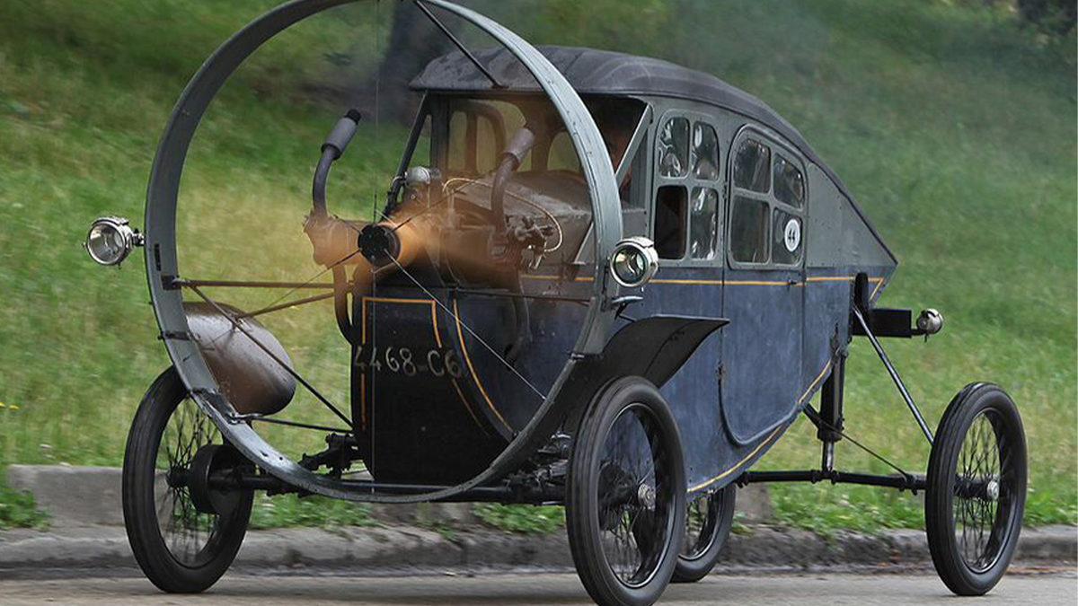 Yollarda Asla Rastlayamayacağınız Birbirinden İlginç Araçlar: Sesten Hızlısı Bile Var!