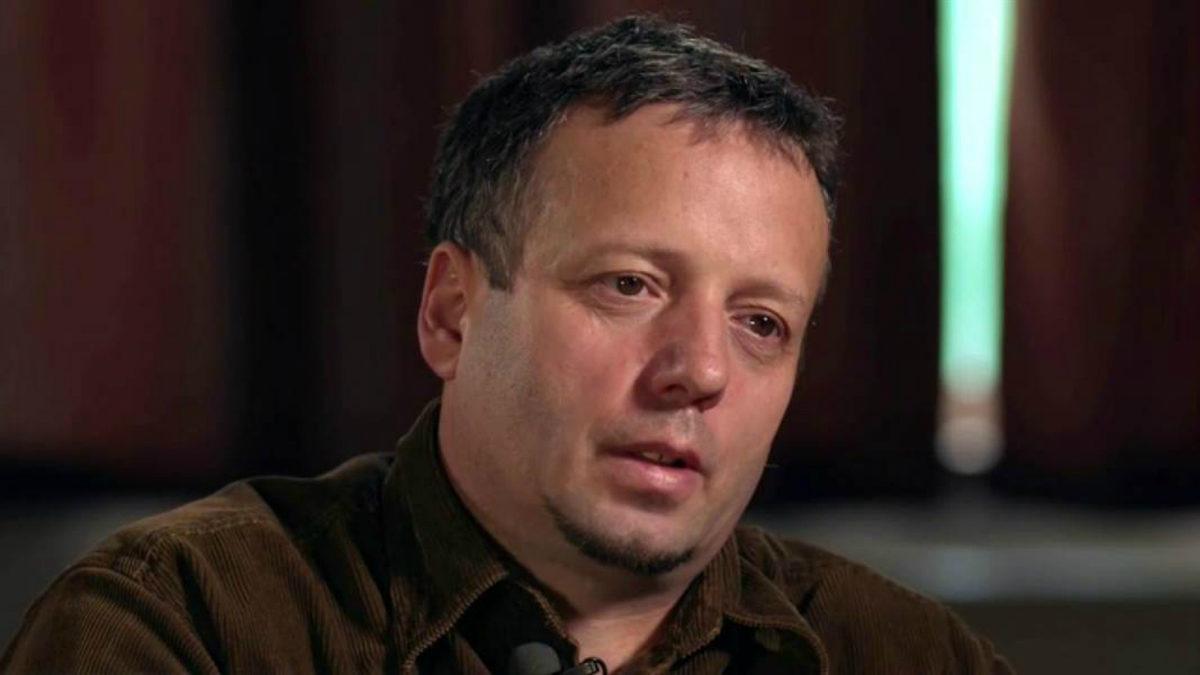 Tek Satır Kod Bilmeden Dünyaları Hackleyen, Sosyal Mühendisliğin Atası Hacker Guccifer’in Hikayesi