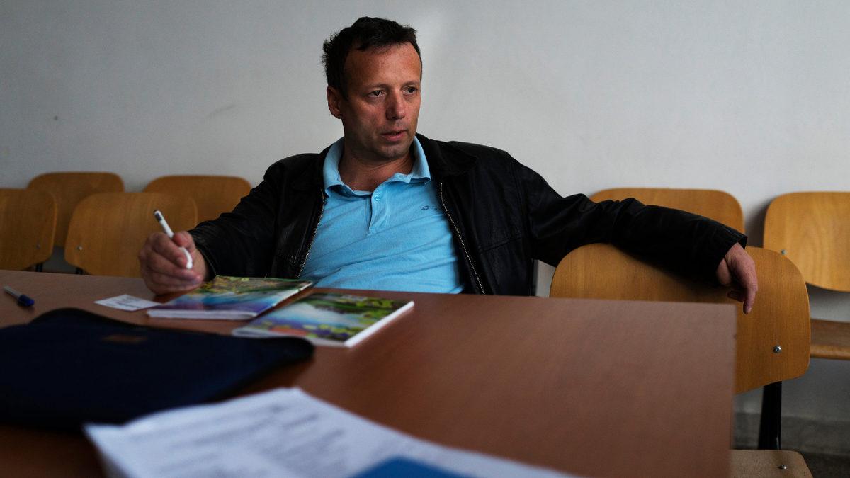 Tek Satır Kod Bilmeden Dünyaları Hackleyen, Sosyal Mühendisliğin Atası Hacker Guccifer’in Hikayesi