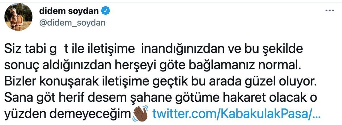 Kapak Sesi Geldi! Sosyal Medyada Takipçilerine Ağızlarının Payını Veren Ünlüler