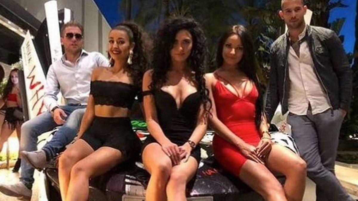 Kadın Düşmanlığı, ‘Alfalık Dersleri’ ve Dahası: Tecavüz Suçuyla Tutuklanan Andrew Tate Kimdir?