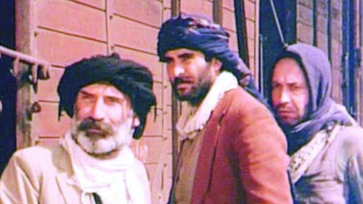 Yeşilçam Sinemasının Efsanesi ve Uzun Oğlu Tarık Akan’ın En İyi 12 Filmi